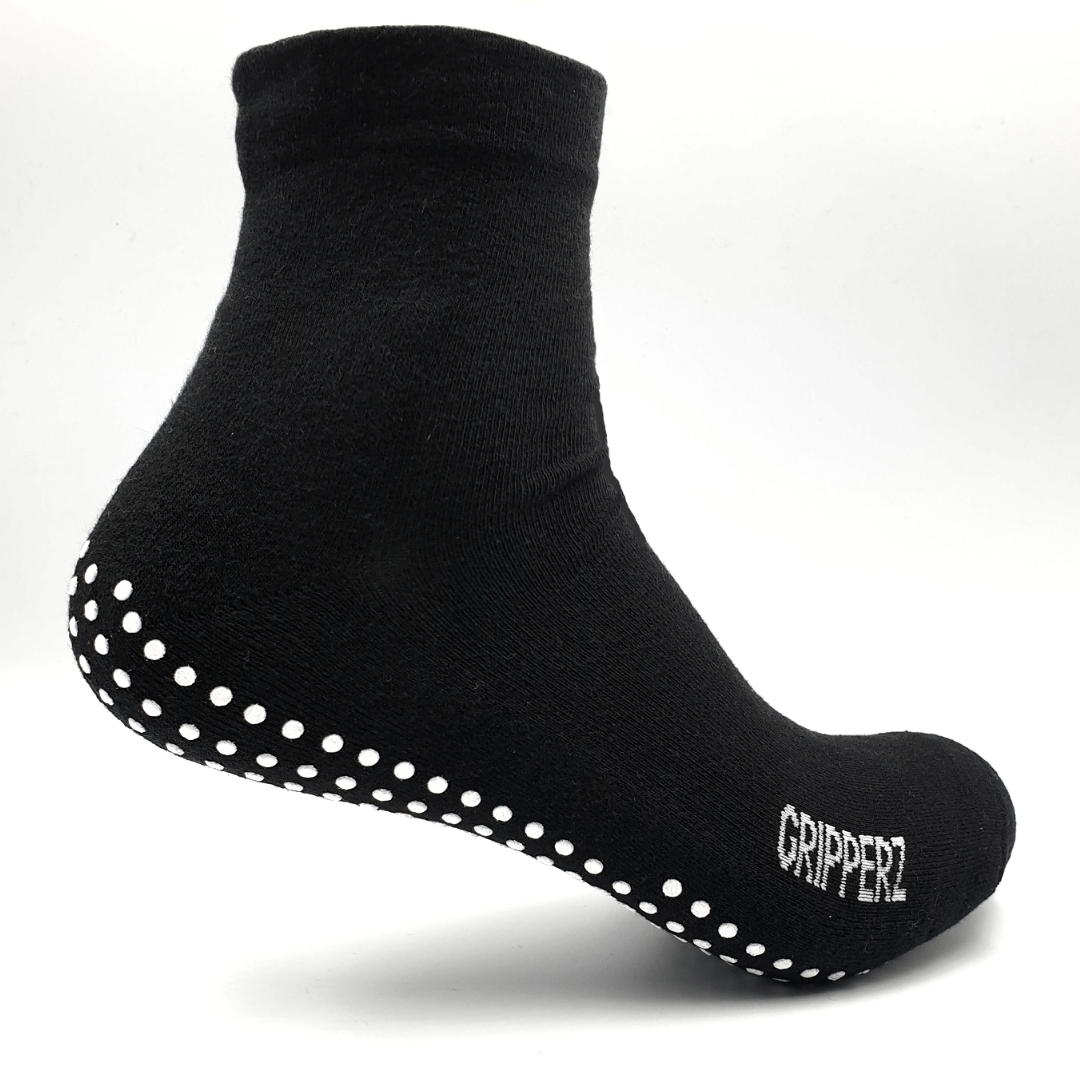 Gripperz Non Slip Maxi Hospital Socks Medium