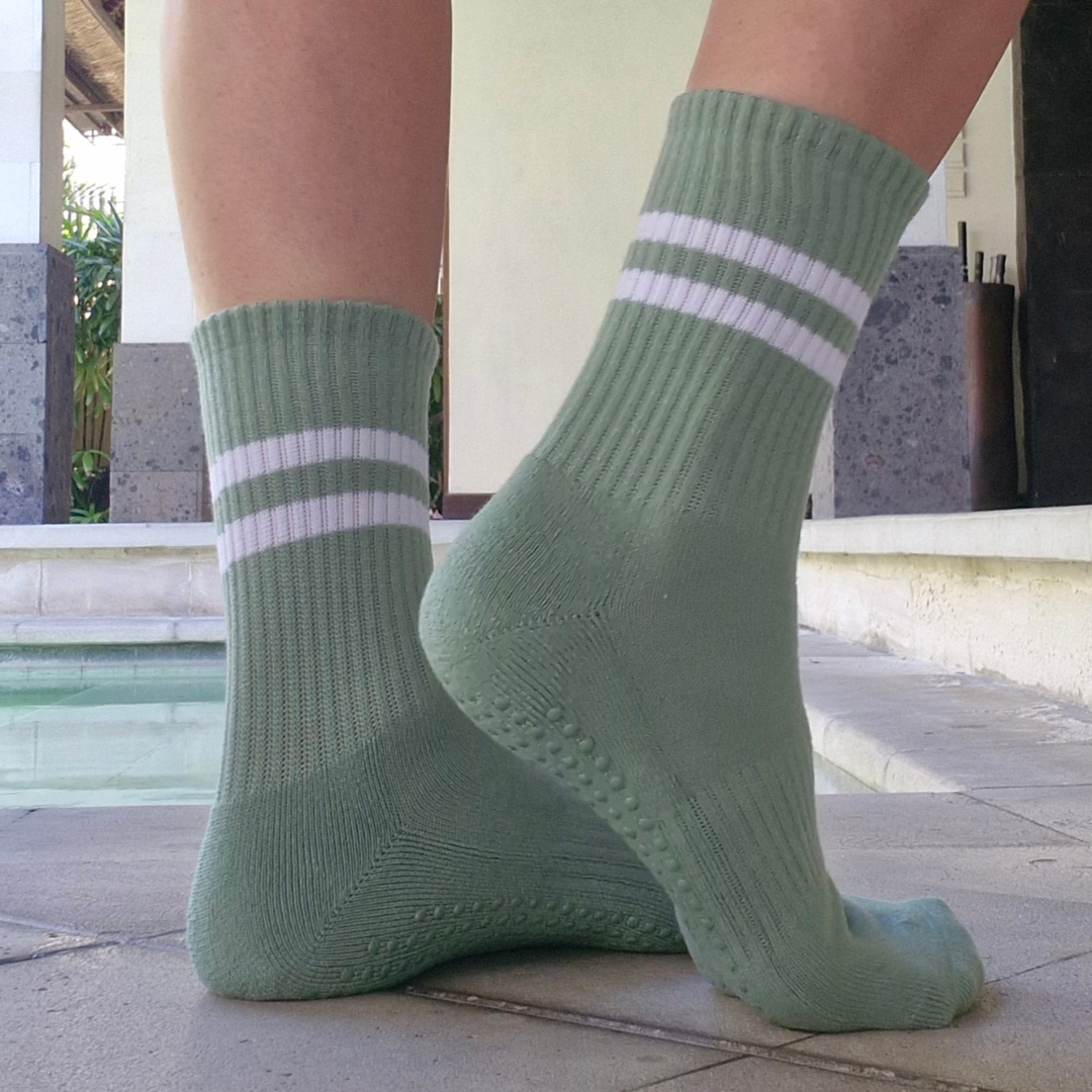 Sports Crew Grip Socks